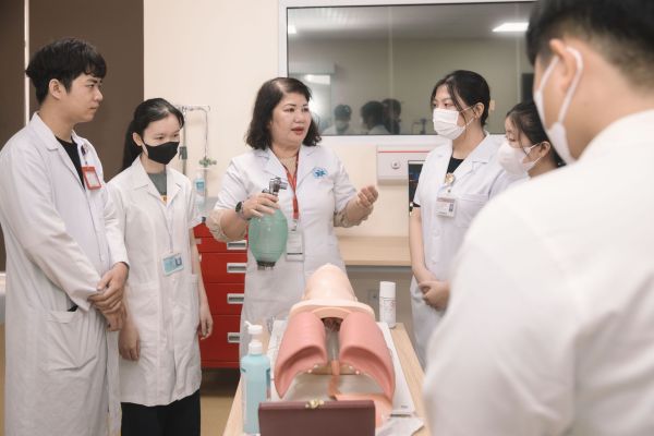 Exploration des Diverses Voies de la Formation Médicale